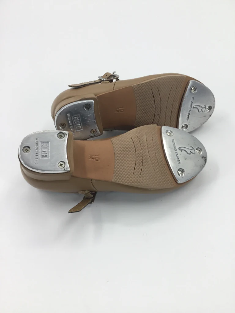Bloch Child Size 10 Tan Sport/Dance Shoes - Image 2