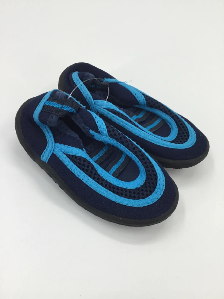 brandless Child Size 6 Toddler Blue Water Shoes