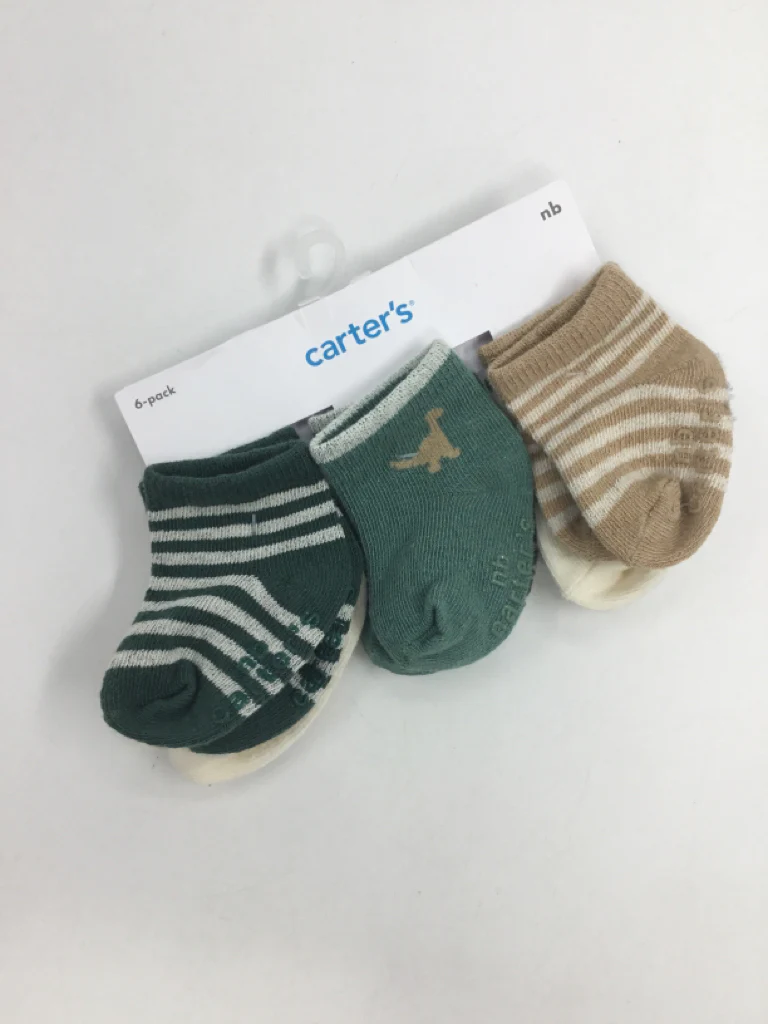 Carter's Child Size Newborn Green Dinosaur Socks - boys