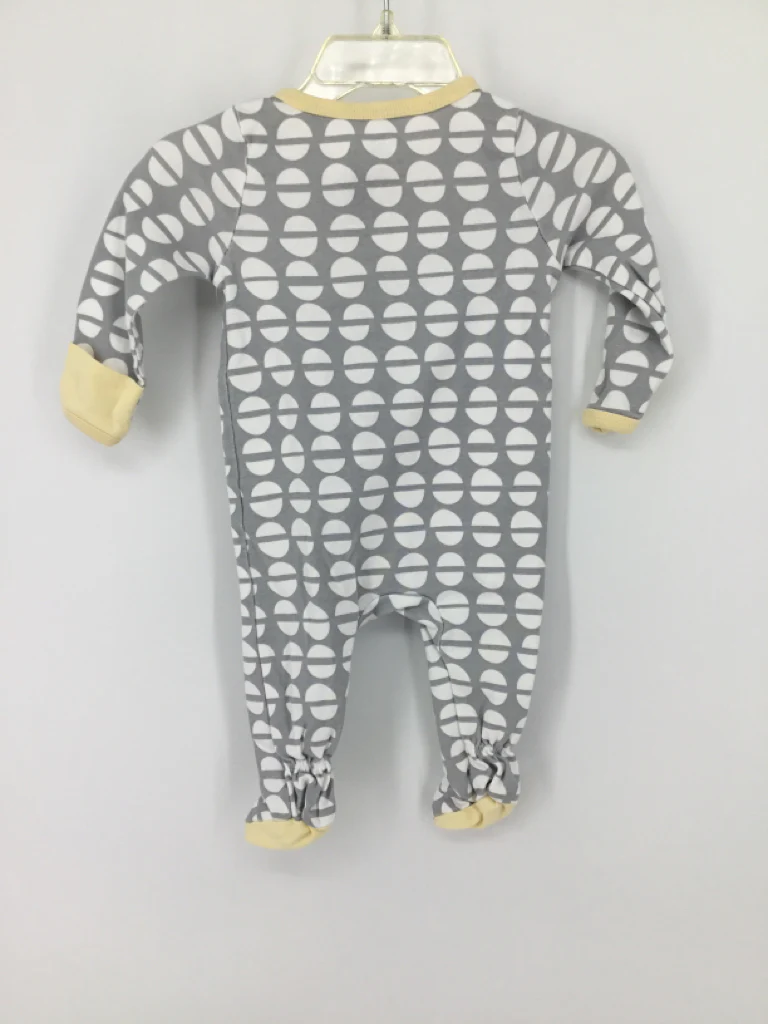 cloud island Child Size 0-3 Months Gray Sleepers - Image 2