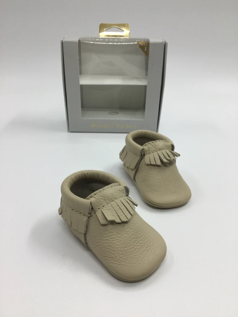 Freshly Picked Child Size 1 Month Tan Baby/Walker Shoes