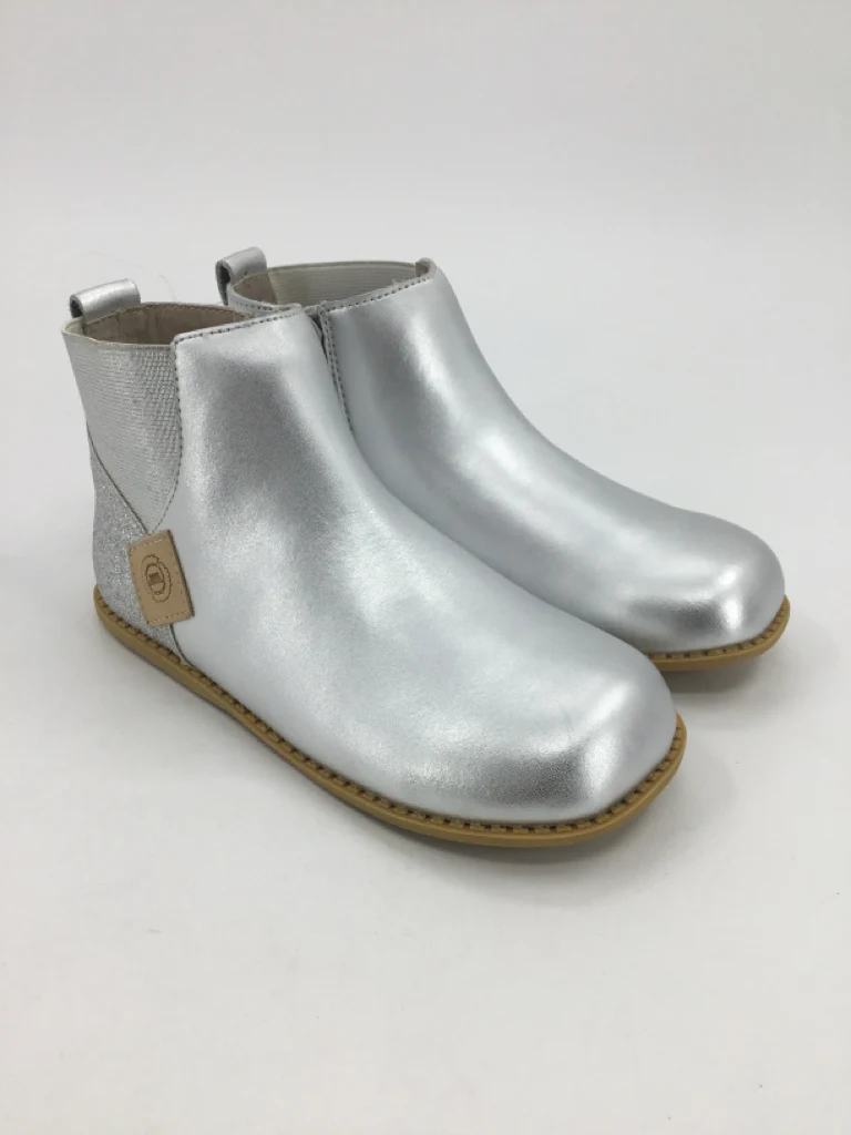 Livie & Luca Child Size 3 Youth Silver Boots