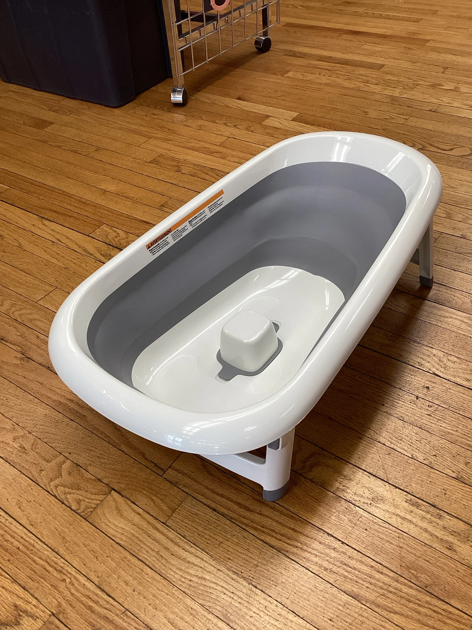 OXO Splash & Store Bathtub