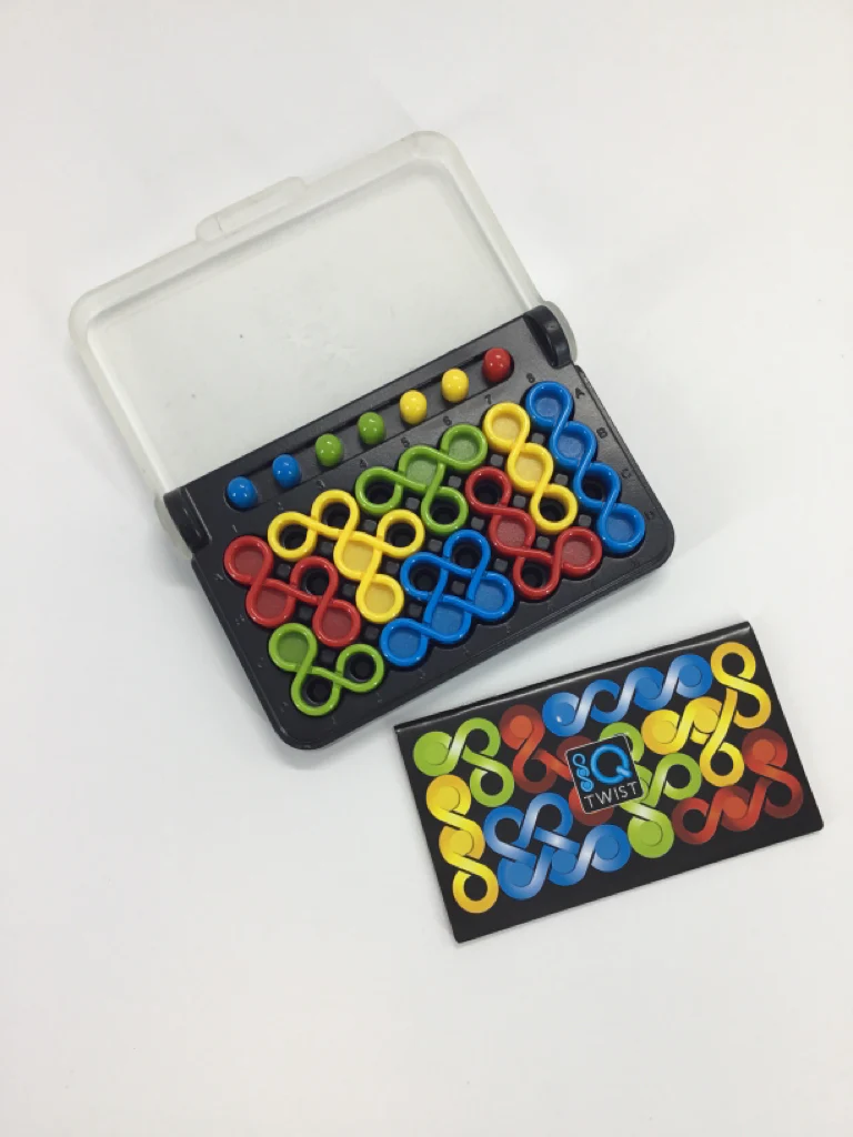 Smart Games IQ Twist Game